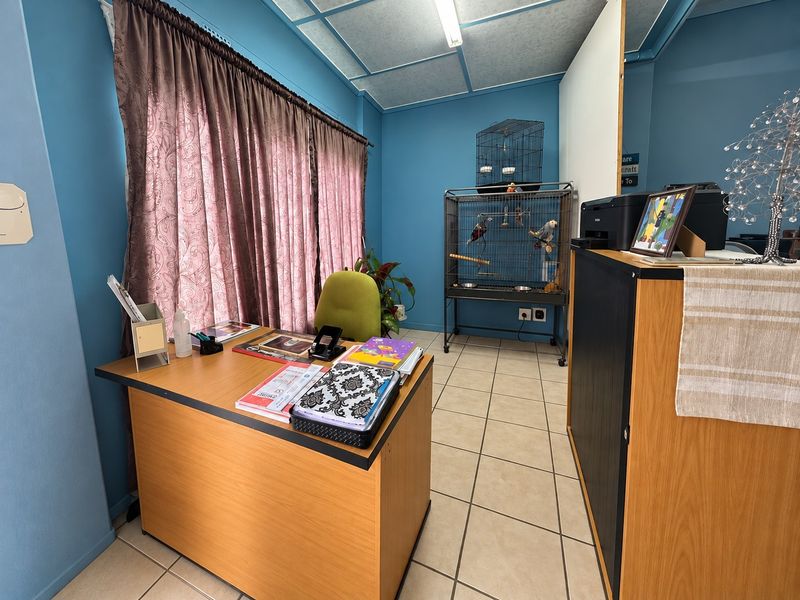 Versatile 5 Bedroom Property with Business Rights and  Approved Plans  Upper Wynberg - Photo 9