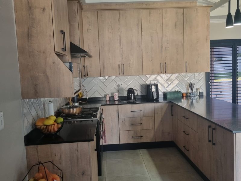 House For Sale in Stonehenge, Nelspruit - Photo 7