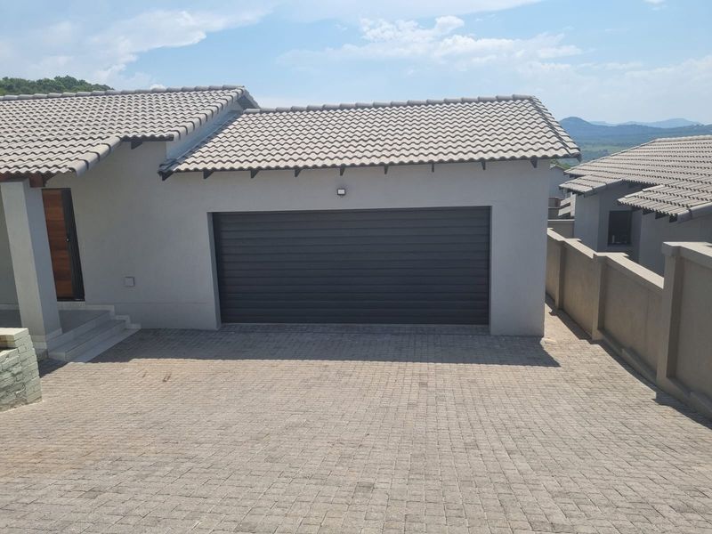 House For Sale in Stonehenge, Nelspruit - Photo 2