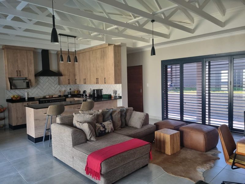 House For Sale in Stonehenge, Nelspruit - Photo 4