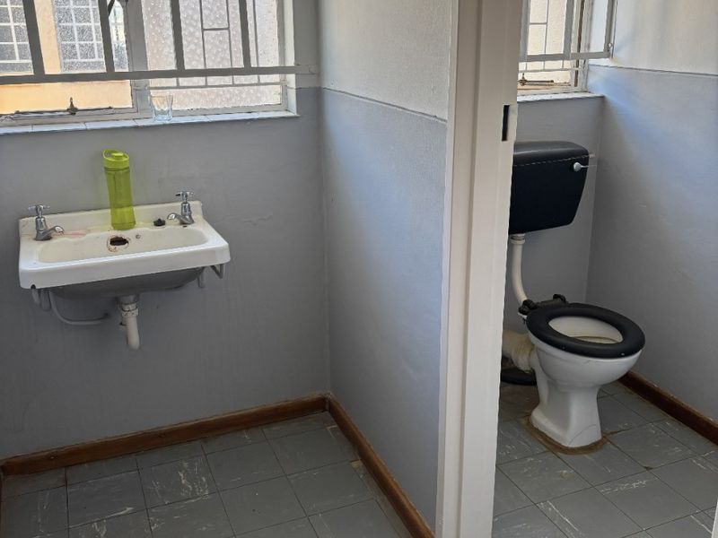 Commercial Property on 1.7ha for sale in Calvinia - Photo 10