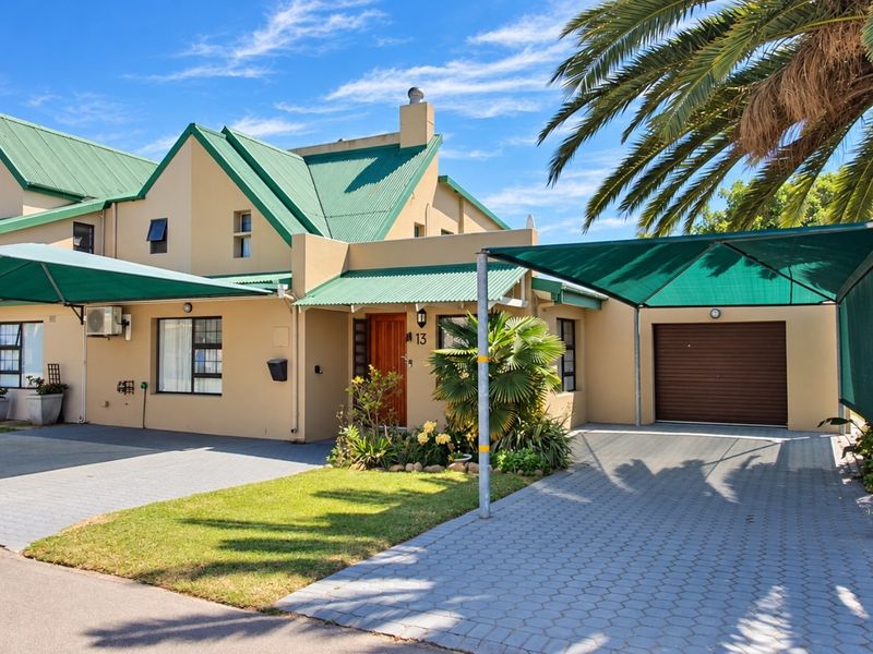 Coastal Living in Sought-After Twee Kuilen Estate - Photo 2