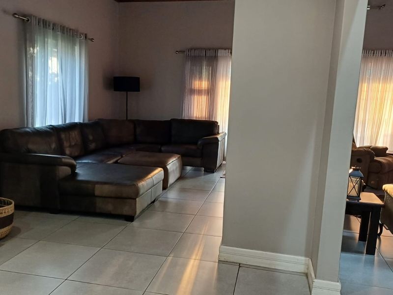 House For Sale in Aviary Hill, Newcastle, KwaZulu Natal - Photo 6