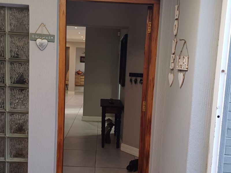 House For Sale in Aviary Hill, Newcastle, KwaZulu Natal - Photo 4