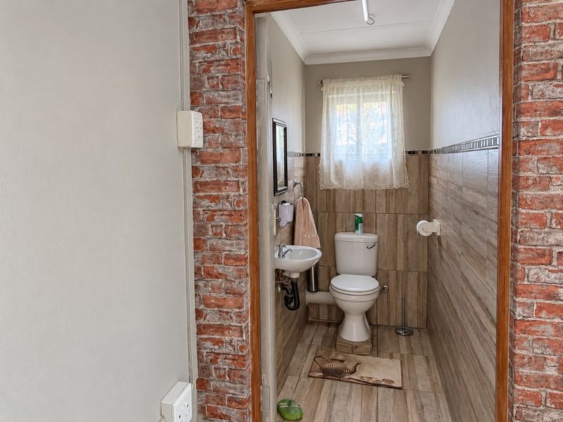 3-Bedroom Townhouse with Braai Room For Sale in Elarduspark - Photo 9