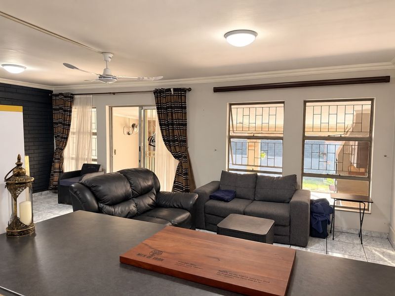3-Bedroom Townhouse with Braai Room For Sale in Elarduspark - Photo 4