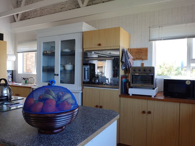 Stunning Ocean and Breaker Views Exceptional Single Level Living and Potential Flat - Photo 8