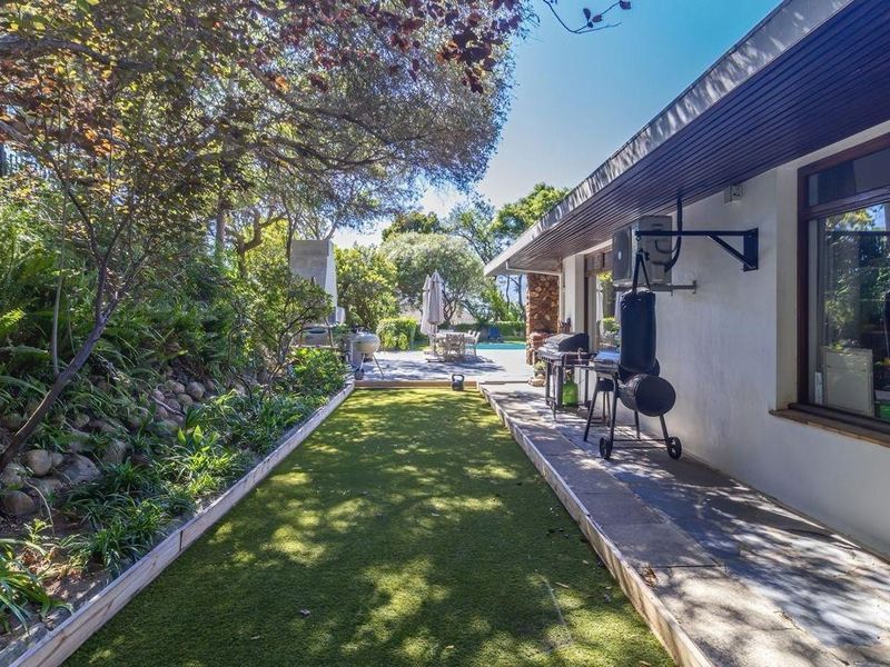 Its more than a house, its an oasis. - Photo 9