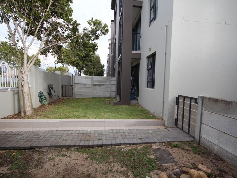 Apartment For Sale in Buhrein, Kraaifontein - Photo 3