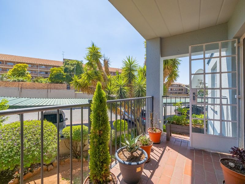 Discover the Perfect Blend of Comfort, Security and Modern Living in the Heart of Horizon View - Photo 2