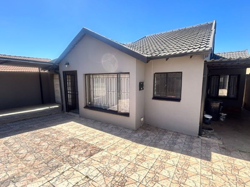 House For Sale in Olievenhoutbosch, Centurion - Photo 8