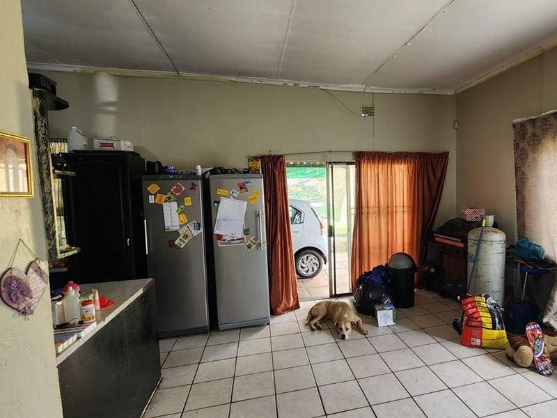 Brakpan Central house with flatlet, comfort living made easy - Photo 10