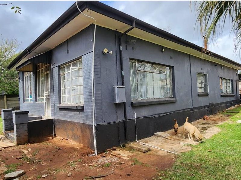 Brakpan Central house with flatlet, comfort living made easy - Photo 5