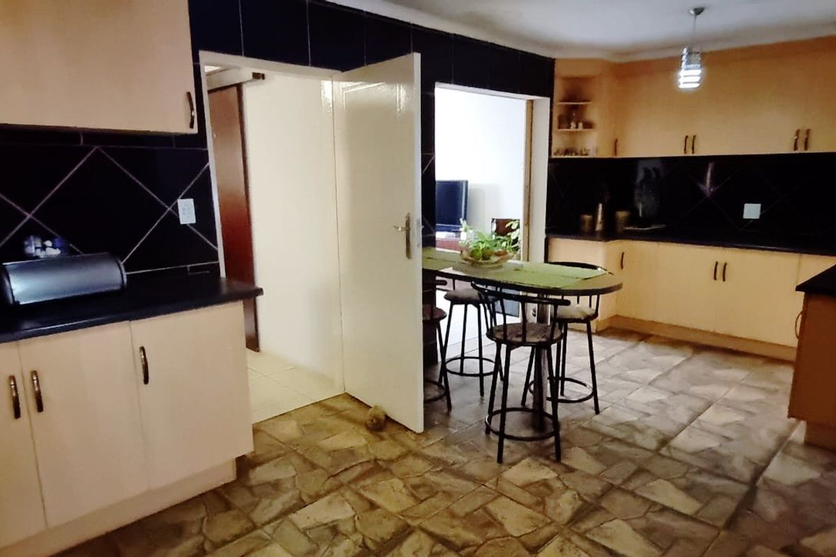 House For Sale in Windmill Park, Boksburg - Photo 5