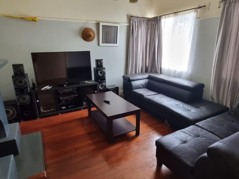 Character-Filled Retreat in Brakpan's Prime Locale near the Municipality - Photo 2