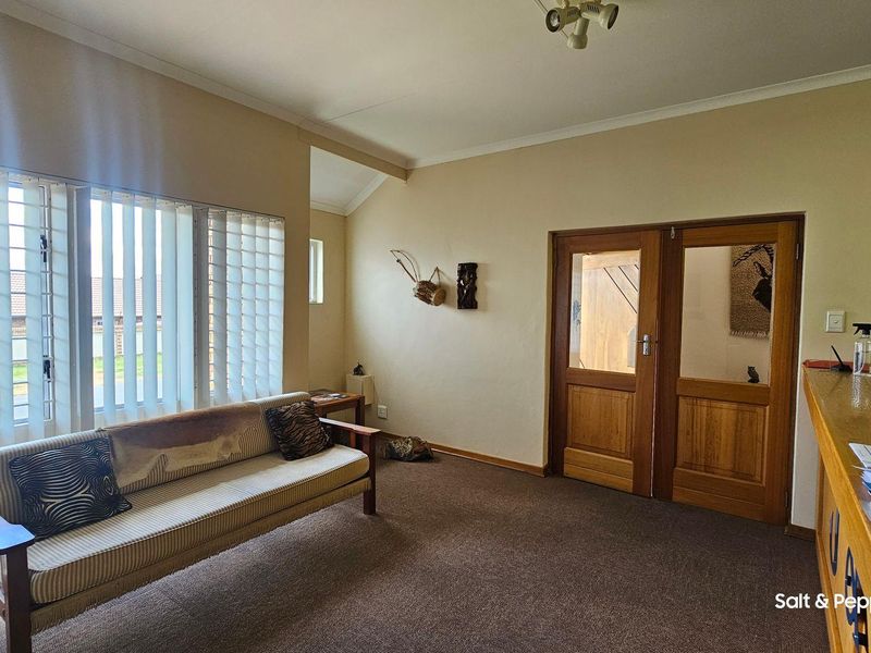 House For Sale in Magalieskruin, Pretoria - Photo 6