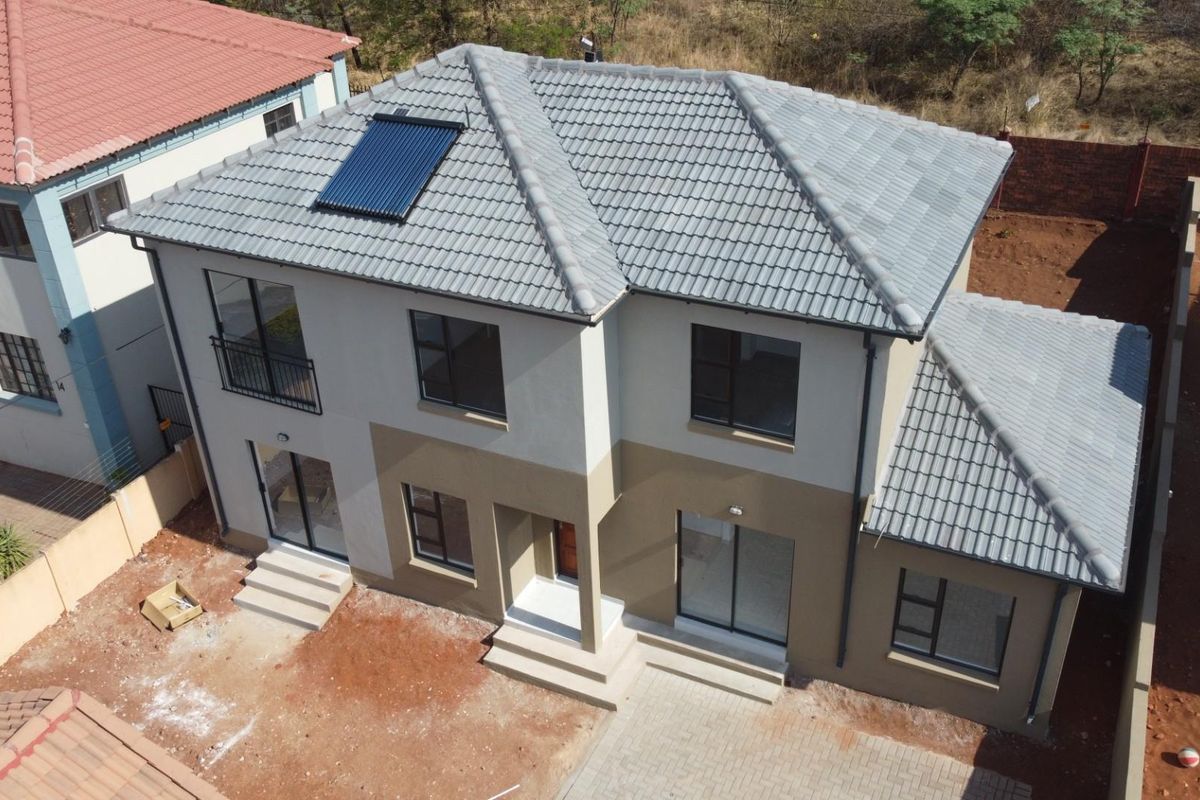 Development For Sale in Amandasig Akasia Gauteng - Photo 3