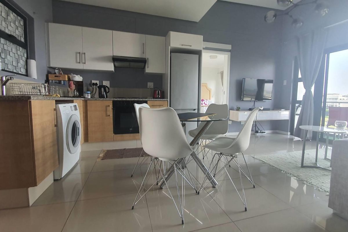 Apartment For Sale in Umhlanga Ridge, Umhlanga, KwaZulu Natal - Photo 2