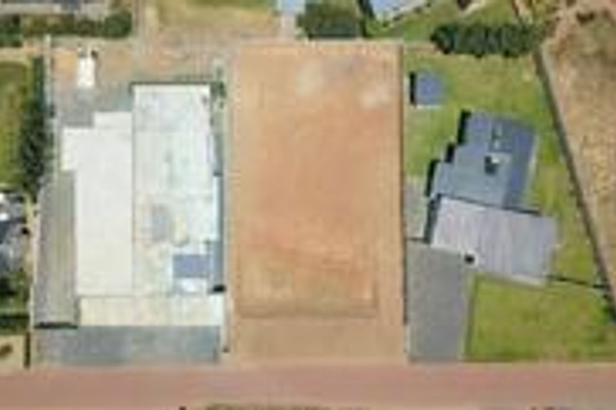 1000 sqm Vacant plot For Sale in Fairway Heights in Worcester - Photo 2
