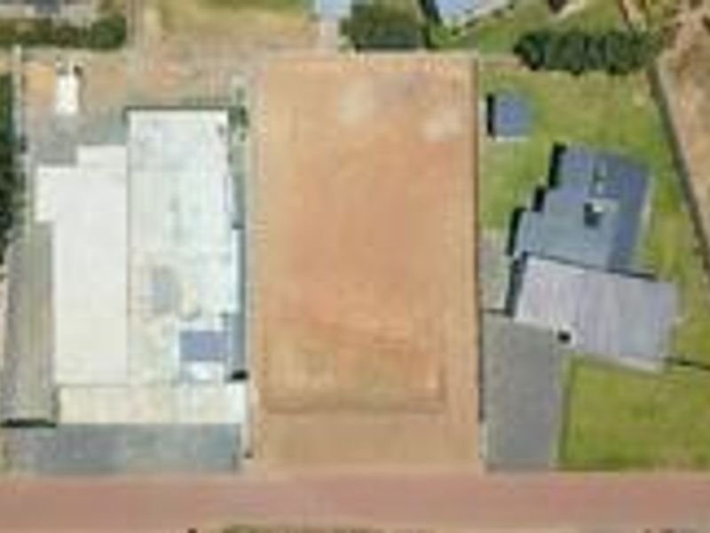 1000 sqm Vacant plot For Sale in Fairway Heights in Worcester - Photo 2