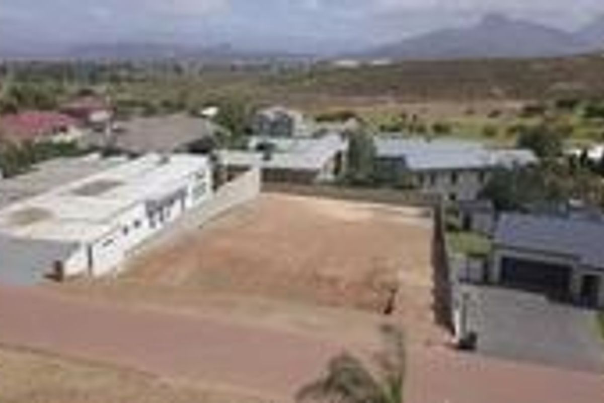 1000 sqm Vacant plot For Sale in Fairway Heights in Worcester - Photo 5