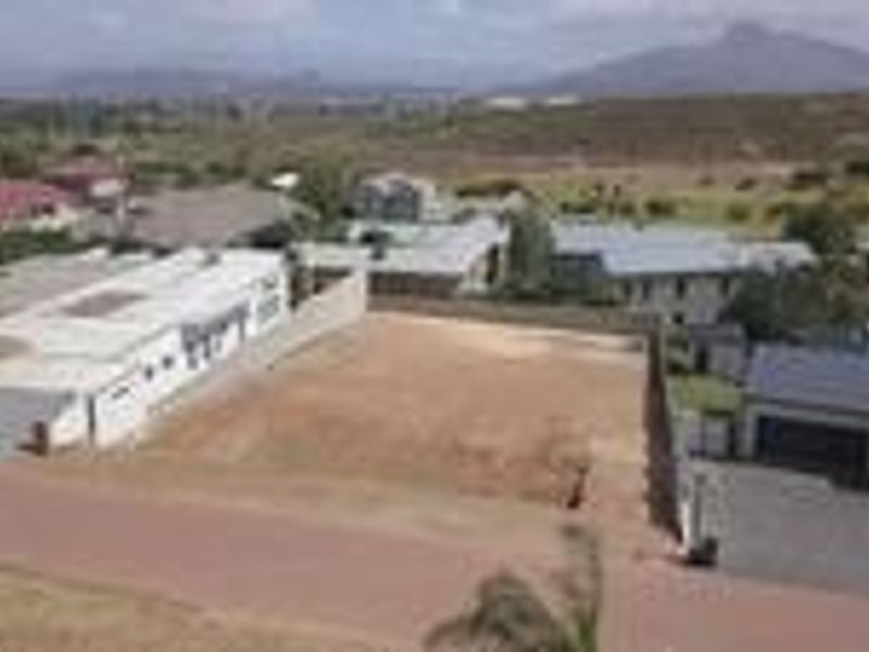 1000 sqm Vacant plot For Sale in Fairway Heights in Worcester - Photo 5