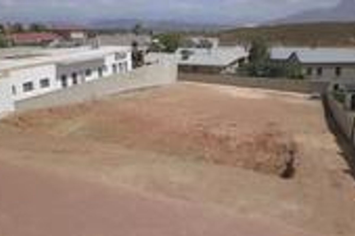 1000 sqm Vacant plot For Sale in Fairway Heights in Worcester - Photo 4