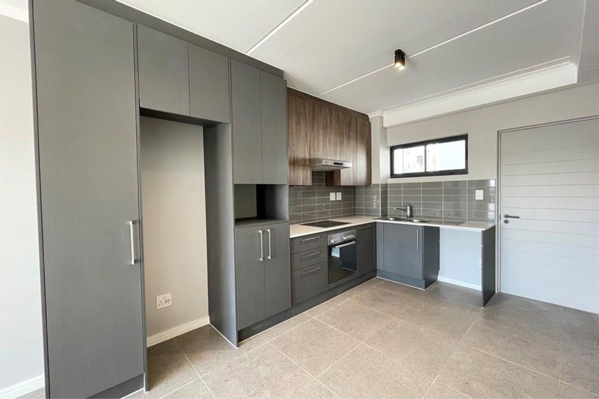 Apartment To Rent in Sonstraal Heights, Durbanville - Photo 2