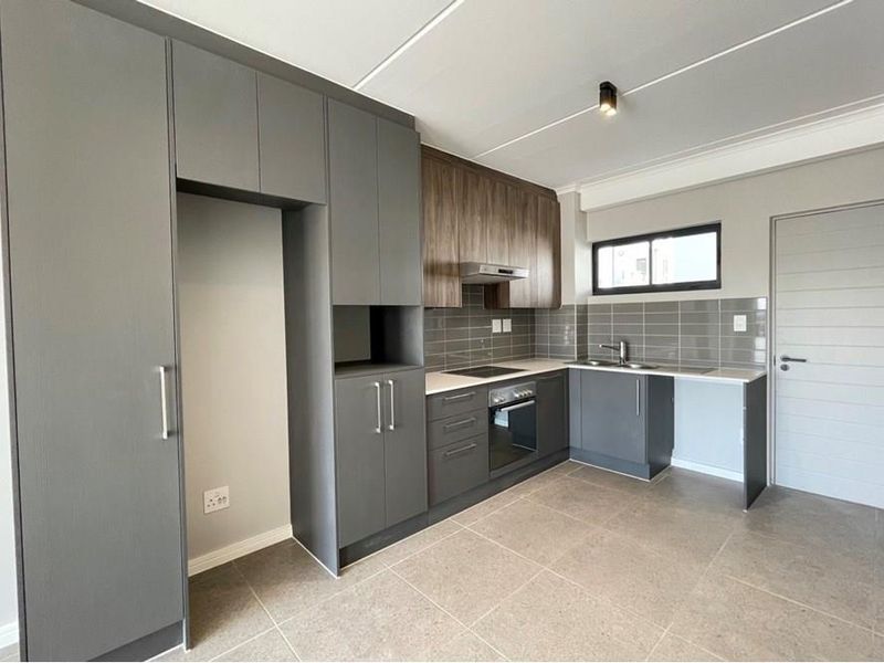 Apartment To Rent in Sonstraal Heights, Durbanville - Photo 2