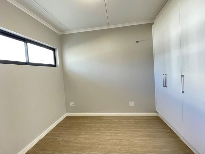 Apartment To Rent in Sonstraal Heights, Durbanville - Photo 5