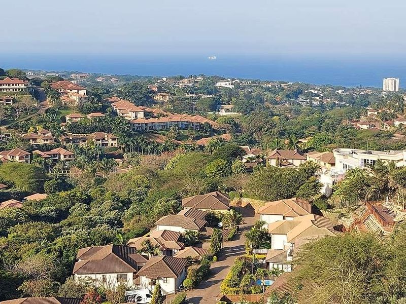 Luxury 2 Bed unit with drive up access in La Lucia for sale - Photo 7