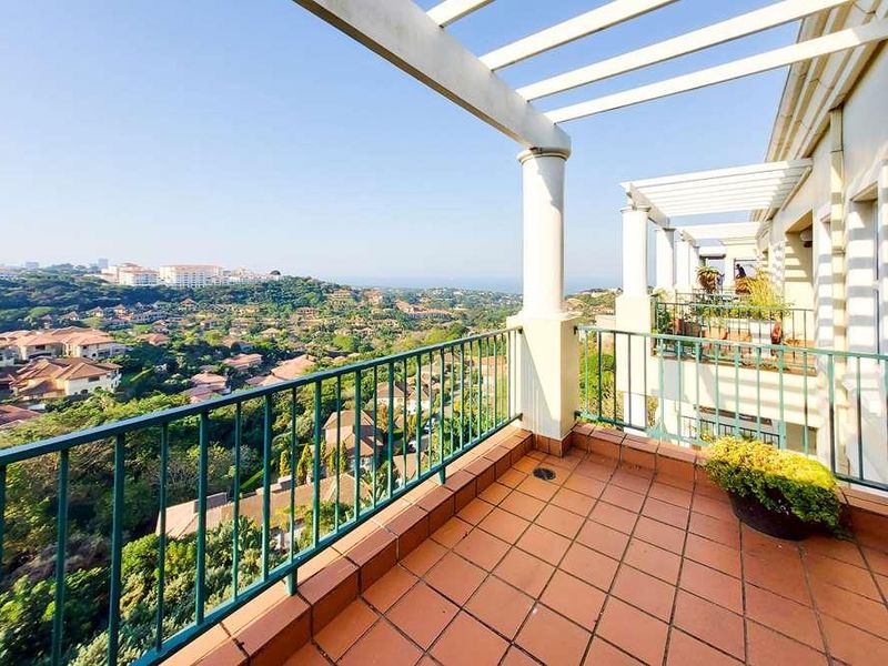 Luxury 2 Bed unit with drive up access in La Lucia for sale - Photo 6