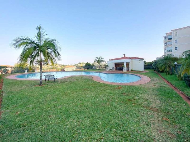 Luxury 2 Bed unit with drive up access in La Lucia for sale - Photo 3
