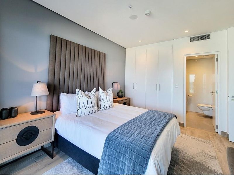 Luxurious 1-Bedroom Apartments at Oceans Apartments, Umhlanga - Photo 7