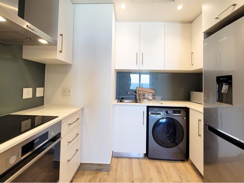 Luxurious 1-Bedroom Apartments at Oceans Apartments, Umhlanga - Photo 4