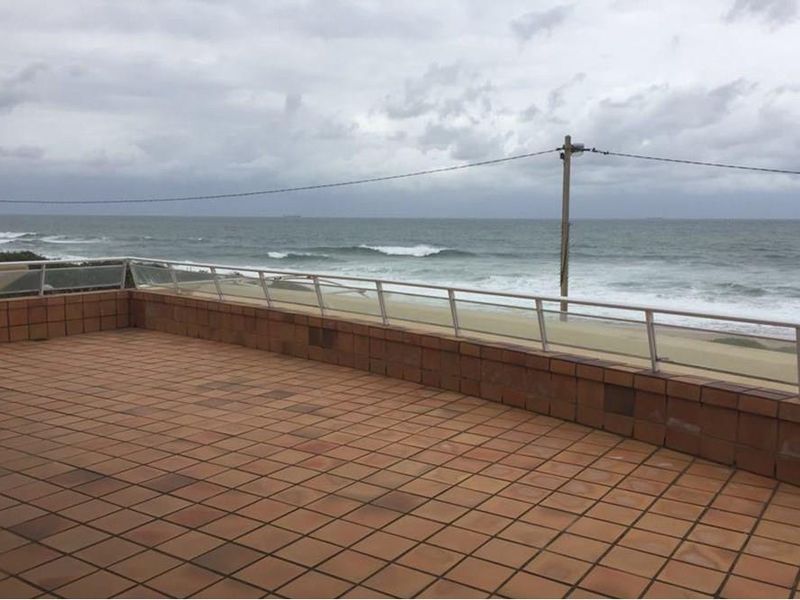 Apartment For Sale in La Mercy, KwaZulu Natal - Photo 2
