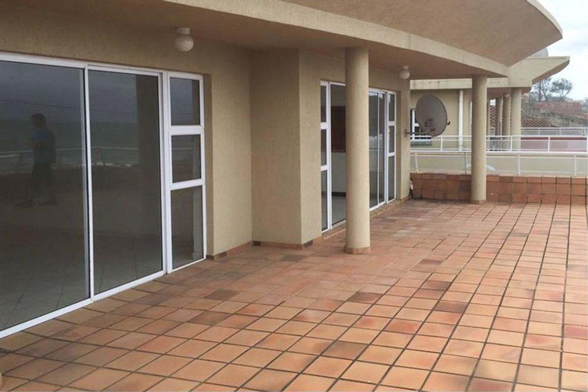 Apartment For Sale in La Mercy, KwaZulu Natal - Photo 4