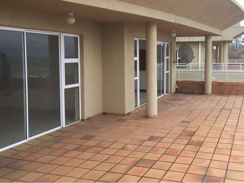 Apartment For Sale in La Mercy, KwaZulu Natal - Photo 4