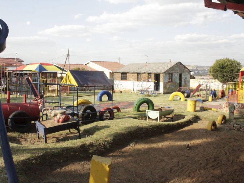 Commercial Property for sale in Meadowlands, Soweto - Photo 5