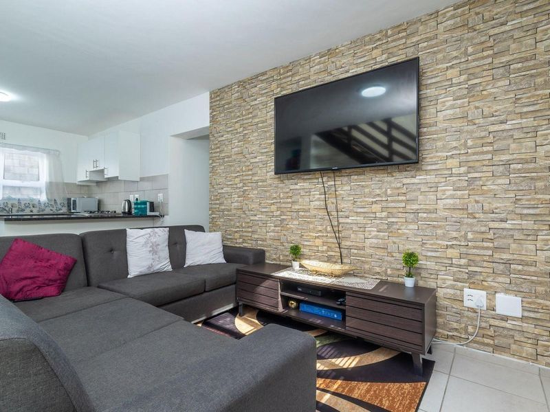 81 sqm 3 bed Duplex in Brand New Development  in Bardale Village, Blue Downs- All cost included - Photo 6