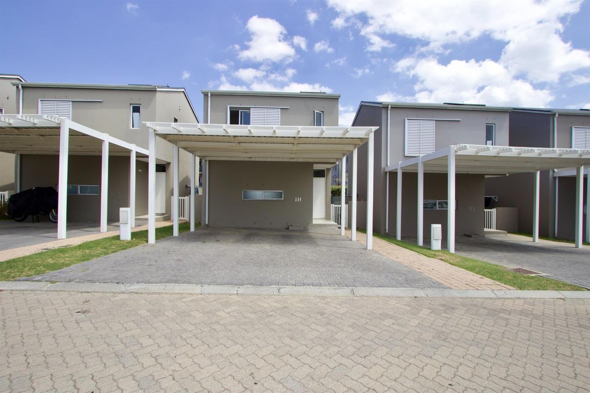Duplex Townhouse for sale in Somerset Lakes Lifestyle Estate, Somerset West - Photo 3