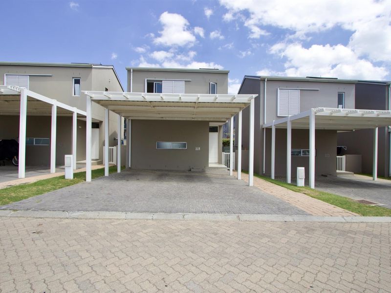 Duplex Townhouse for sale in Somerset Lakes Lifestyle Estate, Somerset West - Photo 3