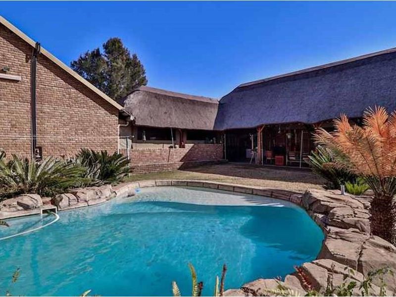 Farm/Small Holding for sale in Grootvaly, Springs - Photo 6