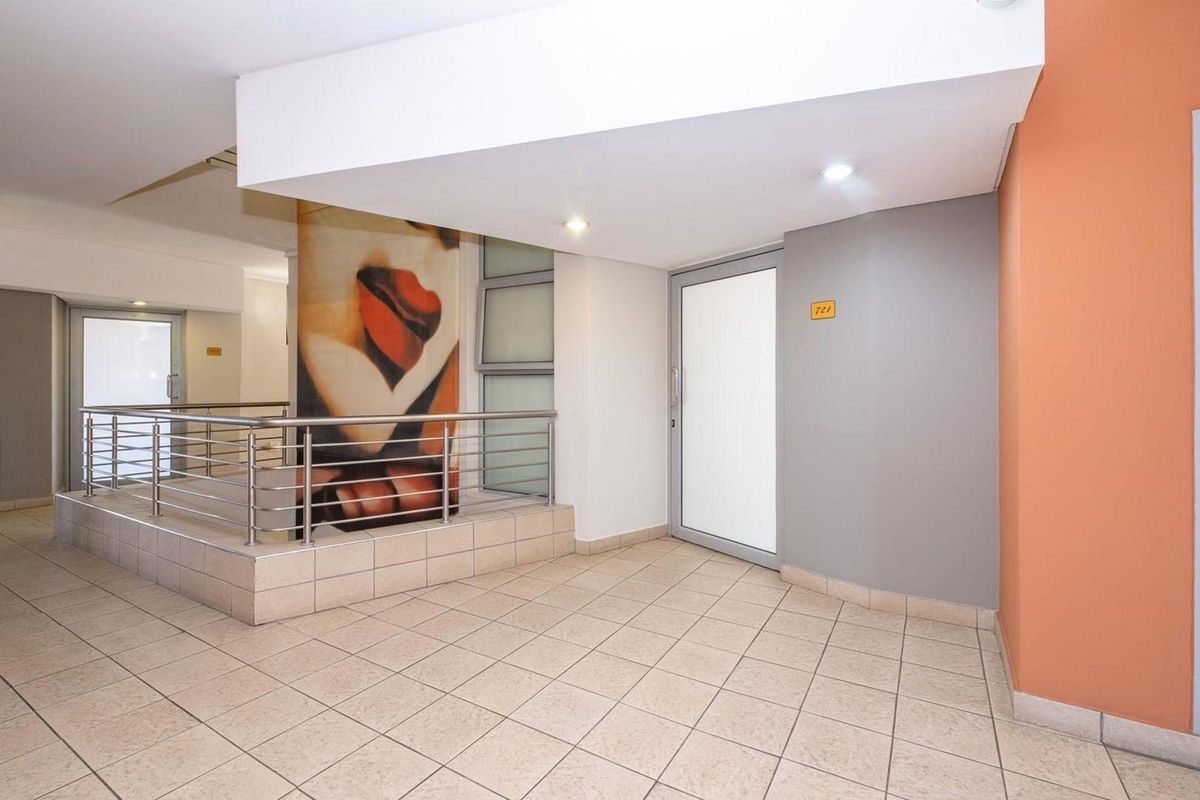 New York living in the heart of Sandton - Photo 5