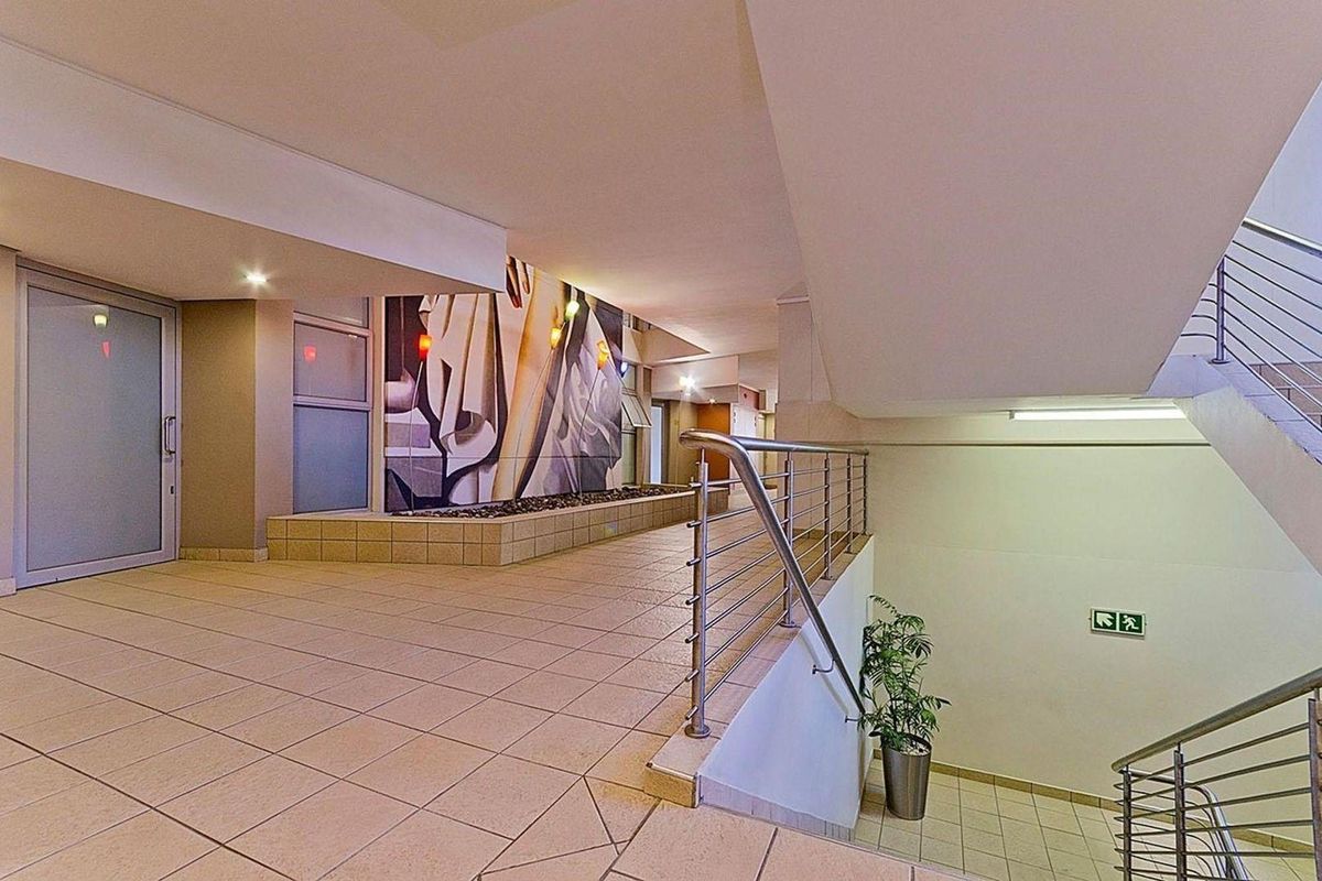 New York living in the heart of Sandton - Photo 4