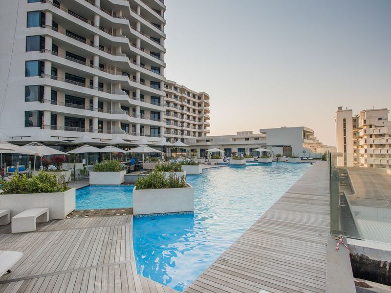 Luxury Studio Apartment for sale in Umhlanga, KwaZulu Natal - Photo 1