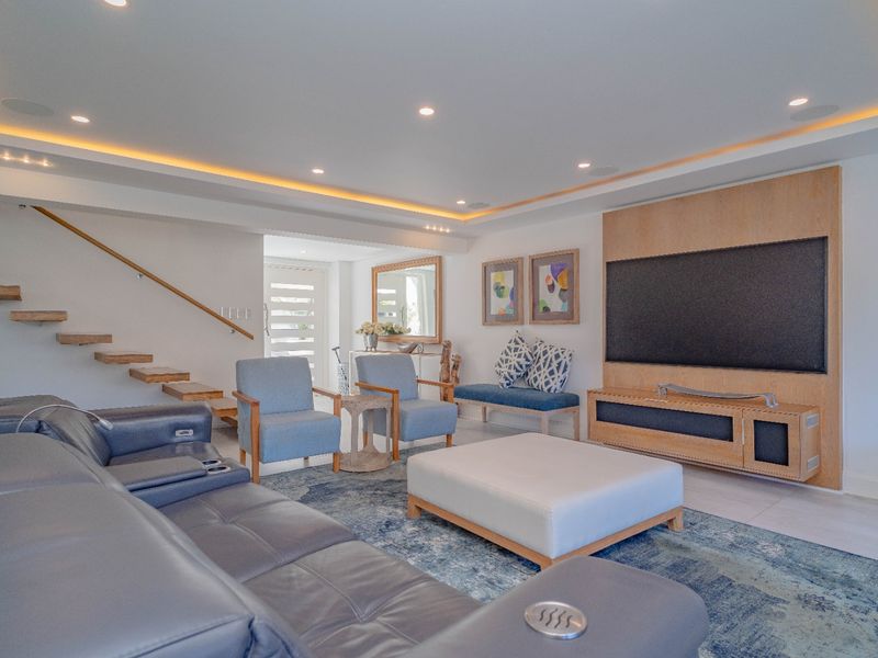 Townhouse For Sale in Umhlanga Central, Umhlanga, KwaZulu Natal - Photo 10