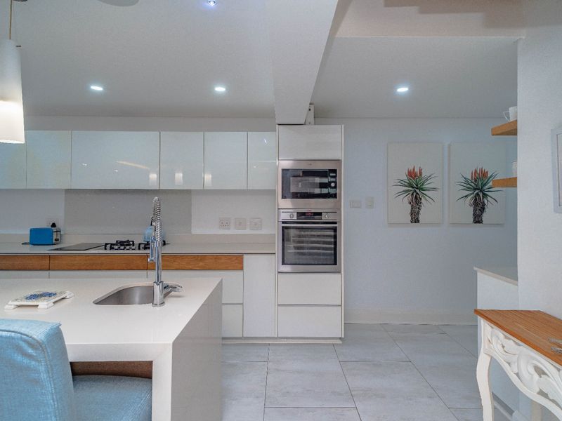 Townhouse For Sale in Umhlanga Central, Umhlanga, KwaZulu Natal - Photo 9