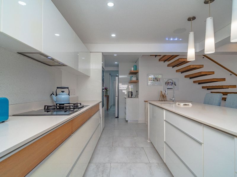 Townhouse For Sale in Umhlanga Central, Umhlanga, KwaZulu Natal - Photo 8