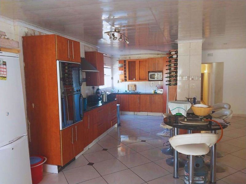 House for sale in Rembrandt Park, Johannesburg - Photo 4